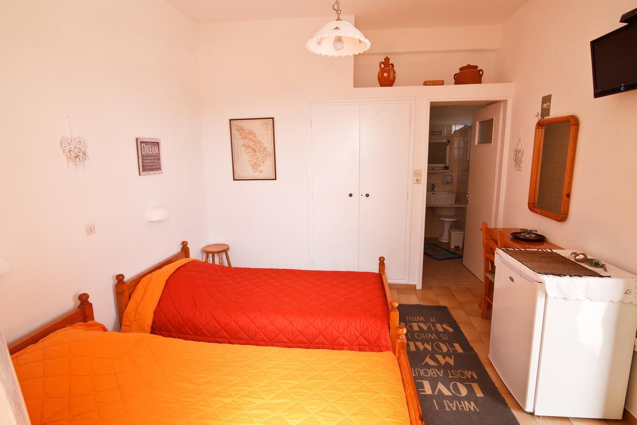 Aparthotel Το Κατἑ Artemonas Exterior foto